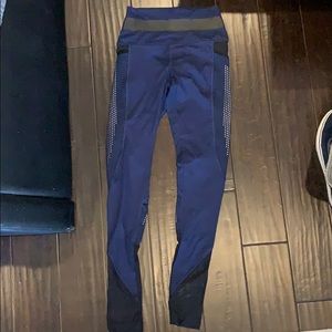 Worn once Pink leggings